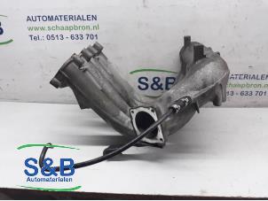 Gebruikte Inlaatspruitstuk Audi A4 (B5) 1.6 Prijs € 90,00 Margeregeling aangeboden door Schaap & Bron