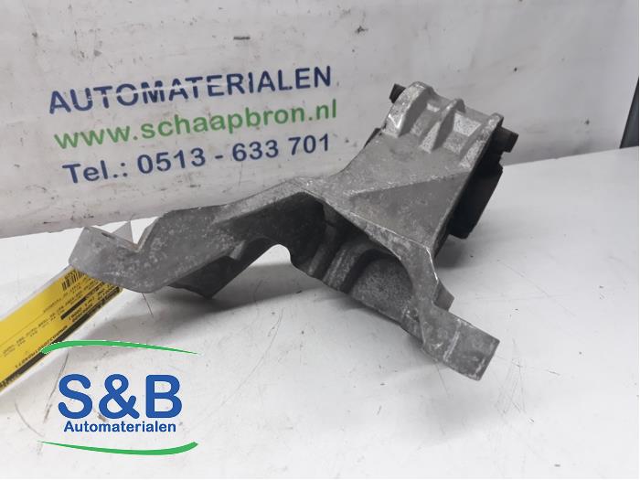 Gebruikte Versnellingsbak Steun BMW Mini (R50/53) 1.6 16V One Prijs € 25,00 Margeregeling aangeboden door Schaap & Bron