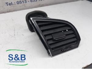 Gebruikte Luchtrooster Dashboard Skoda Fabia III (NJ3) 1.4 TDI 16V 75 Prijs € 25,00 Margeregeling aangeboden door Schaap & Bron