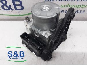 Gebruikte ABS Pomp Volkswagen Golf Sportsvan (AUVS) 1.6 TDI BlueMotion 16V Prijs € 275,00 Margeregeling aangeboden door Schaap & Bron