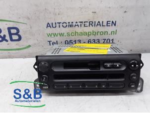 Gebruikte Radio/Cassette Mini Mini Cooper S (R53) 1.6 16V Prijs € 30,00 Margeregeling aangeboden door Schaap & Bron