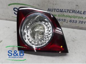 Gebruikte Achterlicht rechts Volkswagen Golf Plus (5M1/1KP) 2.0 FSI 16V Prijs € 35,00 Margeregeling aangeboden door Schaap & Bron