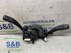 Gebruikte Schakelaar Stuurkolom (licht) Audi A4 Avant (B8) 2.0 TDI 16V Prijs € 75,00 Margeregeling aangeboden door Schaap & Bron