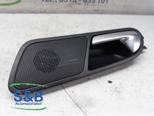 Gebruikte Portiergreep 4Deurs links-achter Volkswagen Tiguan Prijs € 25,00 Margeregeling aangeboden door Schaap & Bron