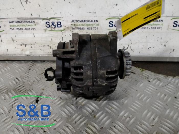 Gebruikte Alternator Volkswagen Transporter/Caravelle T5 2.5 TDi Prijs € 70,00 Margeregeling aangeboden door Schaap & Bron