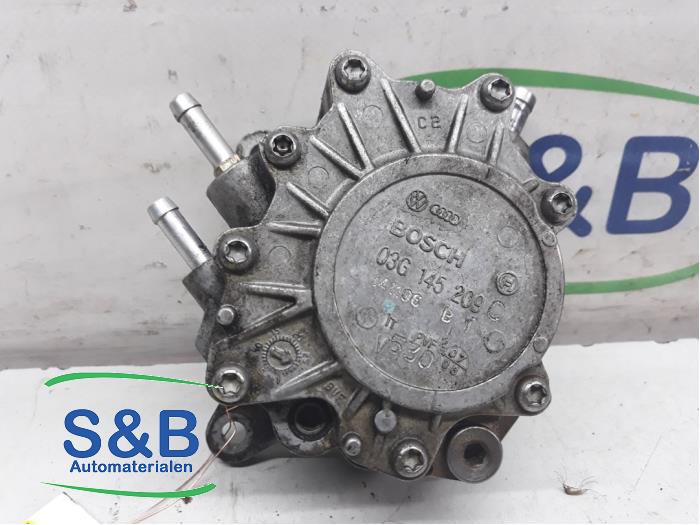 Gebruikte Brandstofpomp Mechanisch Volkswagen Touran (1T1/T2) 2.0 TDI 16V 136 Prijs € 50,00 Margeregeling aangeboden door Schaap & Bron