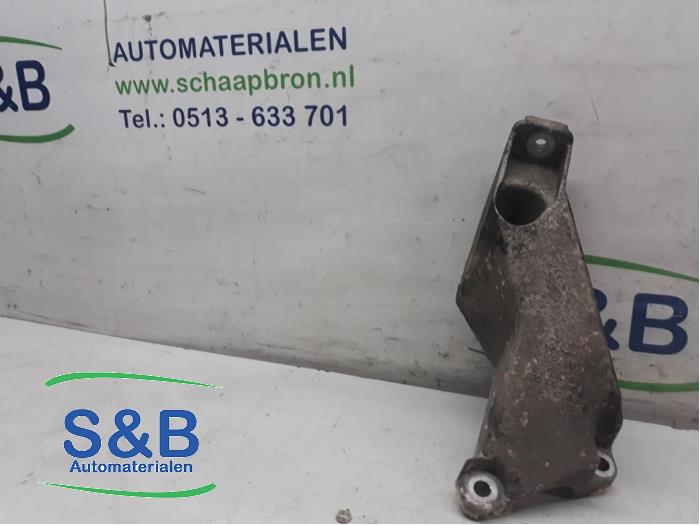 Gebruikte Motorrubber Audi A4 (B6) 1.8 T 20V Prijs € 20,00 Margeregeling aangeboden door Schaap & Bron