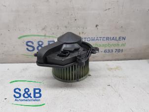 Gebruikte Kachel Ventilatiemotor Volkswagen Passat (3B2) 1.9 TDi 90 Prijs € 50,00 Margeregeling aangeboden door Schaap & Bron