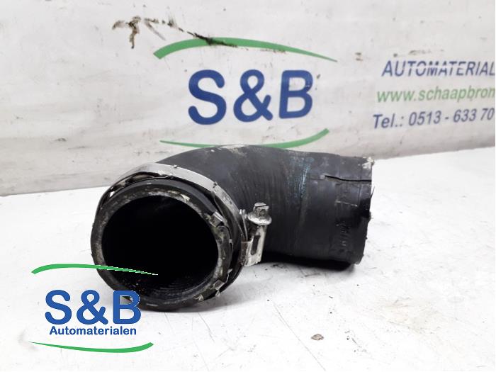 Gebruikte Intercooler Slang Skoda Fabia II (5J) 1.2 TDI 12V Greenline Prijs € 20,00 Margeregeling aangeboden door Schaap & Bron