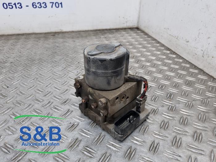 Gebruikte ABS Pomp Volkswagen Golf III Cabrio (1E) 1.8 Prijs € 125,00 Margeregeling aangeboden door Schaap & Bron