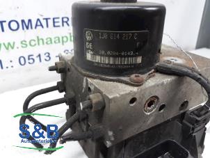 Gebruikte ABS Pomp Volkswagen Golf IV (1J1) 1.8 20V Prijs € 99,00 Margeregeling aangeboden door Schaap & Bron