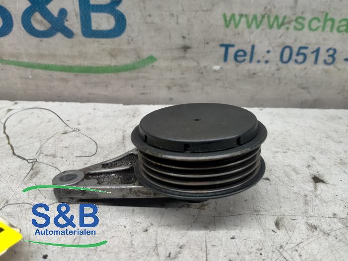 Gebruikte Spanner multiriem Volkswagen Passat Variant (3B6) 1.9 TDI 130 Prijs € 20,00 Margeregeling aangeboden door Schaap & Bron