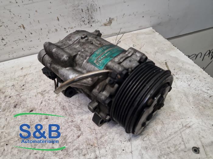 Gebruikte Pomp Airco Volkswagen Polo III (6N1) 1.4i 60 Prijs € 60,00 Margeregeling aangeboden door Schaap & Bron