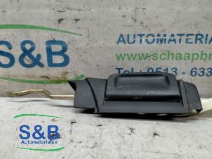 Gebruikte Schuifdeurgreep rechts Volkswagen Transporter T4 2.5 TDI Prijs € 15,00 Margeregeling aangeboden door Schaap & Bron
