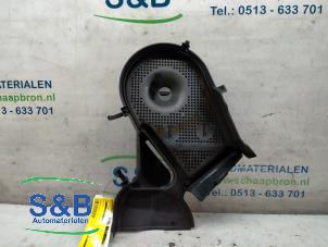 Gebruikte Distributiedeksel Audi A4 (B5) 2.5 TDI V6 24V Prijs € 26,00 Margeregeling aangeboden door Schaap & Bron