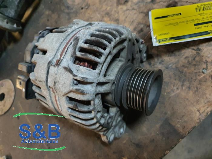 Gebruikte Dynamo Seat Ibiza III (6L1) 1.4 16V 75 Prijs € 40,00 Margeregeling aangeboden door Schaap & Bron