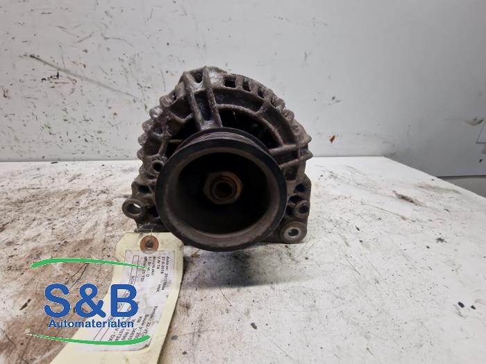 Gebruikte Dynamo Volkswagen Transporter T4 2.5 TDI Prijs € 70,00 Margeregeling aangeboden door Schaap & Bron