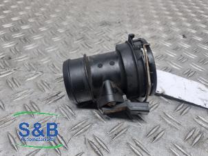 Gebruikte Intercooler Buis Volkswagen Transporter/Caravelle T5 2.5 TDi Prijs € 25,00 Margeregeling aangeboden door Schaap & Bron