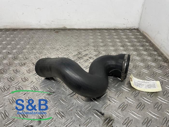 Gebruikte Intercooler Slang Volkswagen Passat (3B2) 1.8 T 20V Prijs € 20,00 Margeregeling aangeboden door Schaap & Bron