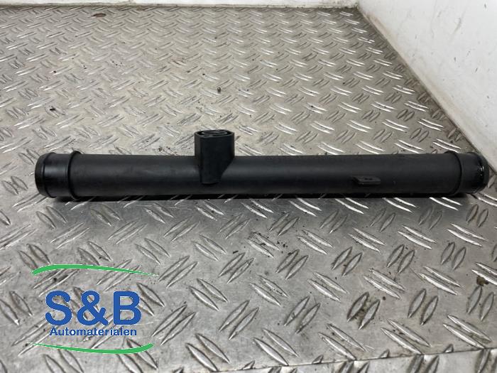 Używane Intercooler Slang Volkswagen Lupo (6X1) 1.4 TDI 75 Cena € 21,00 Procedura marży oferowane przez Schaap & Bron