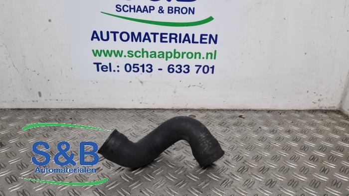 Gebruikte Intercooler Slang Volkswagen Passat (3B2) 1.9 TDi 110 Prijs € 24,99 Margeregeling aangeboden door Schaap & Bron