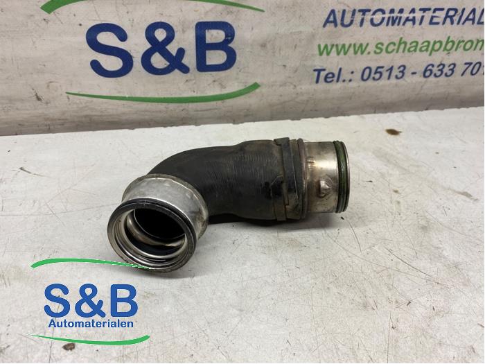 Gebruikte Intercooler Buis Volkswagen Golf V (1K1) 1.9 TDI Prijs € 30,00 Margeregeling aangeboden door Schaap & Bron