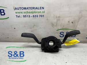Gebruikte Combischakelaar Stuurkolom Seat Ibiza IV (6J5) 1.2 12V Prijs € 35,00 Margeregeling aangeboden door Schaap & Bron