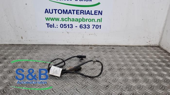 Lambda Sonde van een Volkswagen Polo III Classic (6KV2) 1.6i 75 2000