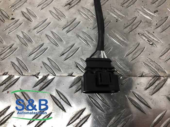 Lambda Sonde van een Volkswagen Polo III (6N1) 1.4i 60 1996