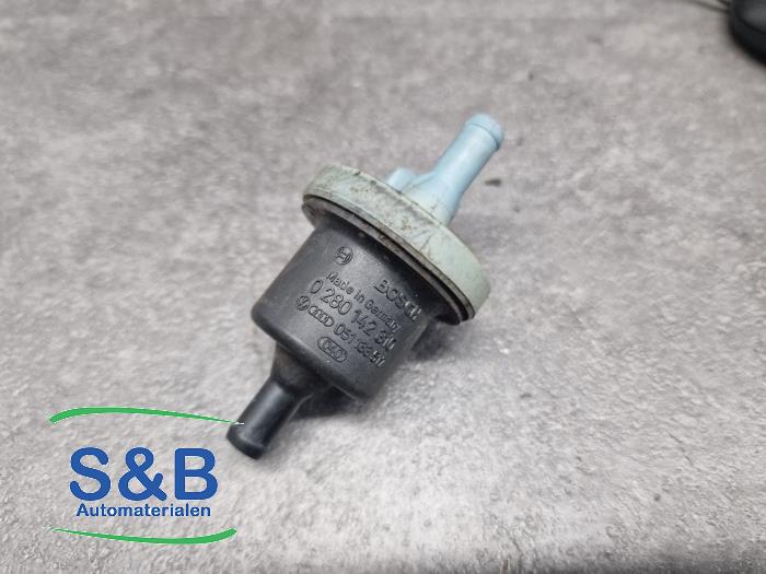 Gebruikte Druksensor Volkswagen Golf III (1H1) 1.8 CL,GL Prijs € 20,00 Margeregeling aangeboden door Schaap & Bron