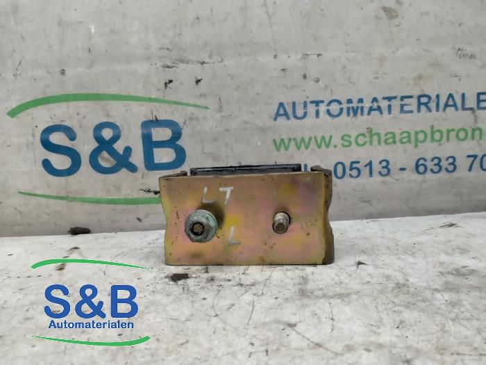 Gebruikte Motorsteun Volkswagen LT II 28/31/35 2.5 Sdi Prijs € 33,00 Margeregeling aangeboden door Schaap & Bron