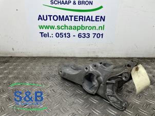 Gebruikte Dynamosteun onder Volkswagen Polo III (6N2) 1.4 16V 75 Prijs € 29,00 Margeregeling aangeboden door Schaap & Bron