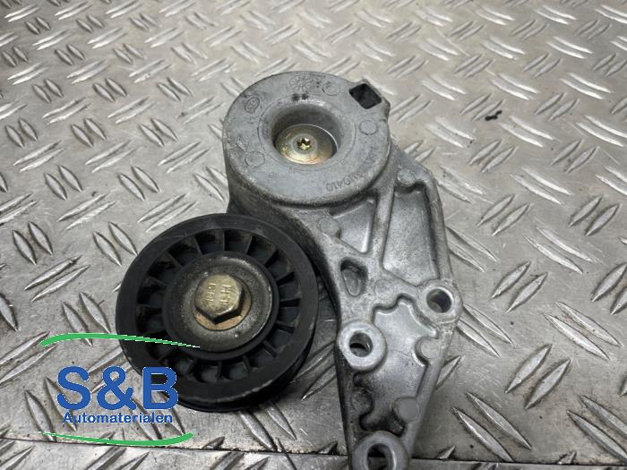 Gebruikte Spanner multiriem Volkswagen Golf IV (1J1) 2.3 V5 GTI 20V Prijs € 40,00 Margeregeling aangeboden door Schaap & Bron