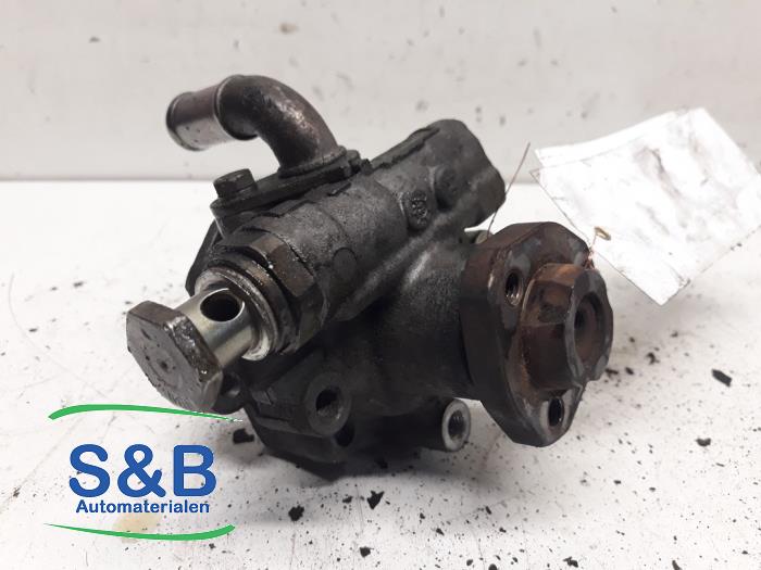 Gebruikte Servopomp Seat Leon (1M1) 1.6 16V Prijs € 35,00 Margeregeling aangeboden door Schaap & Bron