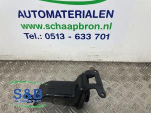 Gebruikte Servo Oliereservoir Audi A4 (B6) 2.5 TDI V6 Quattro Prijs € 15,00 Margeregeling aangeboden door Schaap & Bron