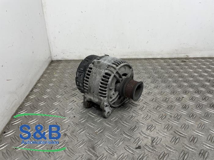 Dynamo van een Volkswagen Golf III (1H1) 2.8 VR6 2000