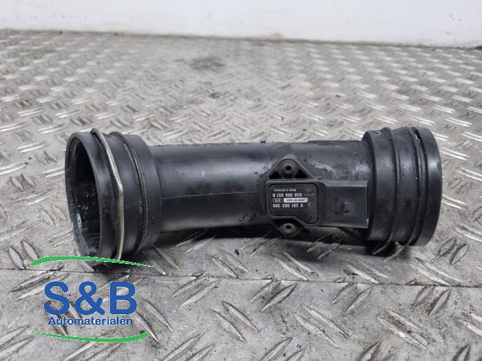 Gebruikte Intercooler Slang Volkswagen Transporter/Caravelle T5 1.9 TDi Prijs € 25,00 Margeregeling aangeboden door Schaap & Bron