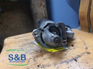 Startmotor van een Volkswagen Passat (3B3) 1.9 TDI 130 2002