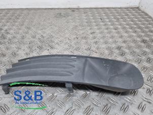 Gebruikte Bumper Rooster Volkswagen Transporter/Caravelle T5 1.9 TDi Prijs € 15,00 Margeregeling aangeboden door Schaap & Bron