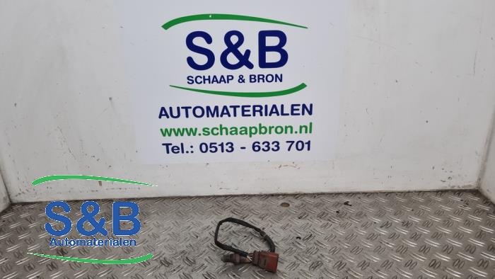 Lambda Sonde van een Volkswagen Polo III (6N2) 1.4 2000