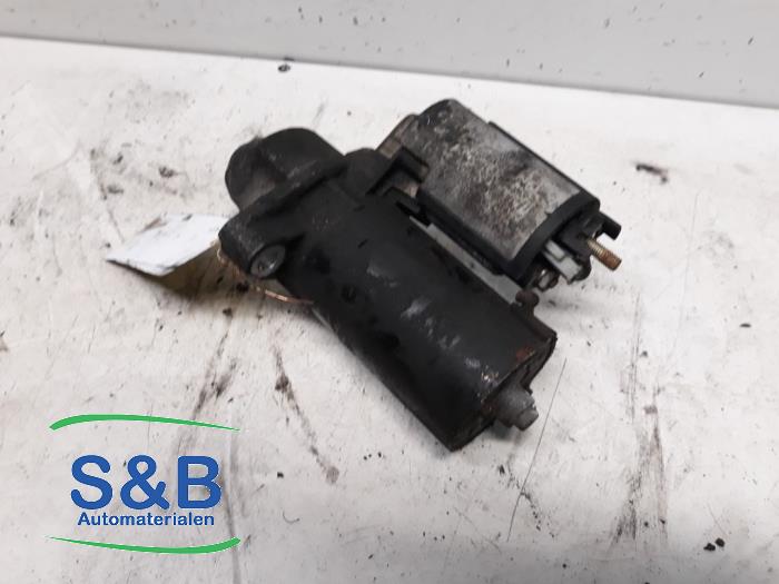 Gebruikte Startmotor Volkswagen Passat (3B3) 2.8 V6 30V Prijs € 40,00 Margeregeling aangeboden door Schaap & Bron