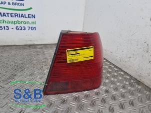 Gebruikte Achterlicht rechts Volkswagen Bora (1J2) 2.0 Prijs € 24,99 Margeregeling aangeboden door Schaap & Bron