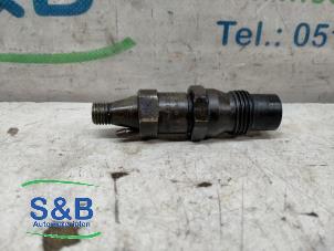 Gebruikte Verstuiver (diesel) Volkswagen Transporter T4 1.9 TD Prijs € 25,00 Margeregeling aangeboden door Schaap & Bron