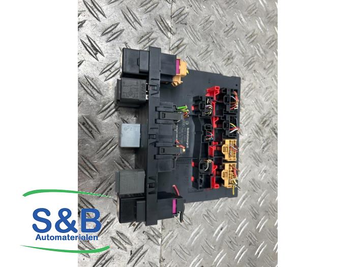 Gebruikte Boordcomputer Volkswagen Golf V (1K1) 1.4 TSI 122 16V Prijs € 100,00 Margeregeling aangeboden door Schaap & Bron