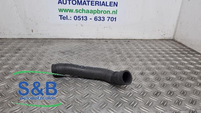 Używane Intercooler Slang Volkswagen Lupo (6X1) 1.2 TDI 3L Cena € 15,00 Procedura marży oferowane przez Schaap & Bron