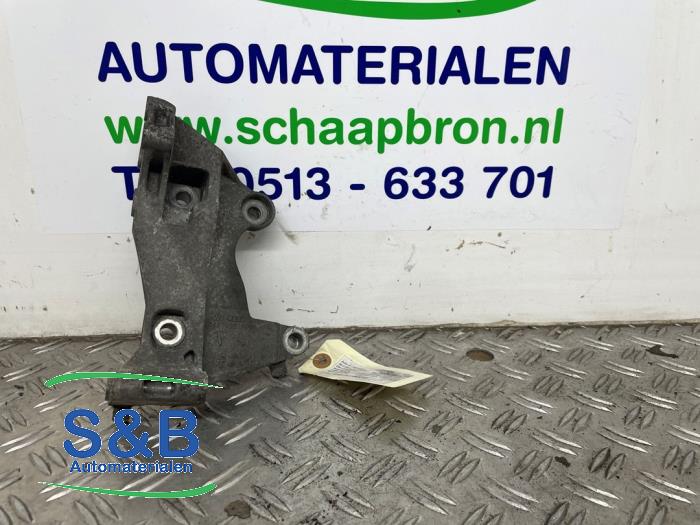 Gebruikte Dynamosteun onder Volkswagen Lupo (6X1) 1.2 TDI 3L Prijs € 20,00 Margeregeling aangeboden door Schaap & Bron