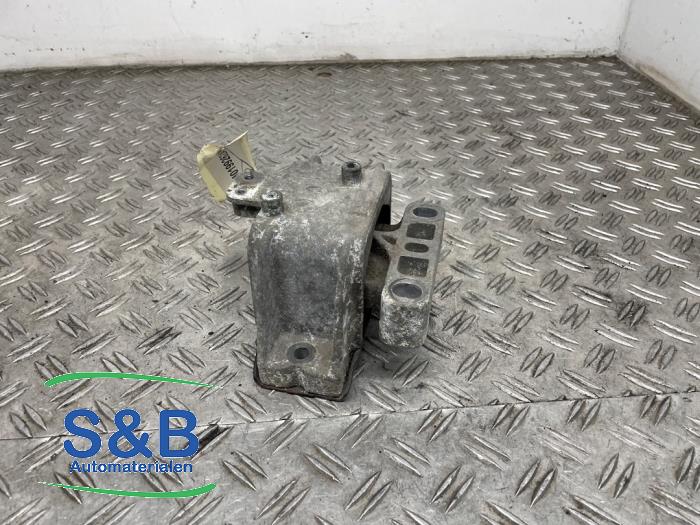 Gebruikte Motorrubber Skoda Octavia (1U2) 1.6 LX Prijs € 40,00 Margeregeling aangeboden door Schaap & Bron