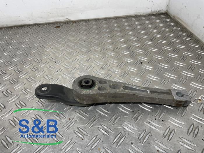 Gebruikte Versnellingsbak Steun Volkswagen Golf V 4Motion (1K1) 3.2 R32 V6 24V Prijs € 25,00 Margeregeling aangeboden door Schaap & Bron
