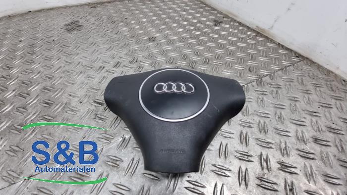 Airbag links (Stuur) van een Audi A8 (D2) 2.5 TDI V6 24V 2000
