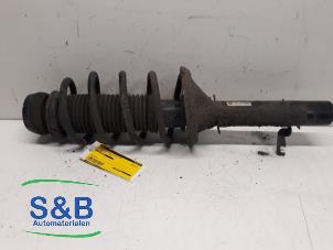 Gebruikte Mac Phersonpoot rechts-voor Volkswagen Golf IV (1J1) 1.6 Prijs € 30,00 Margeregeling aangeboden door Schaap & Bron